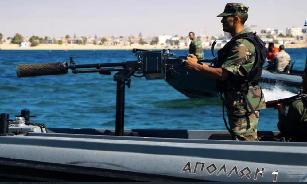 Οι δυνάμεις του Χαφτάρ στέλνουν μήνυμα στη Τουρκία: Περιπολούν με ελληνικής κατασκευής ταχύπλοα